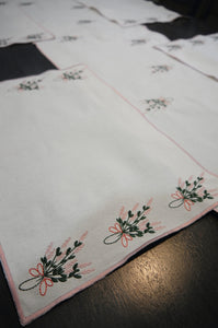 Bouquets on Natural Canvas Table Runner