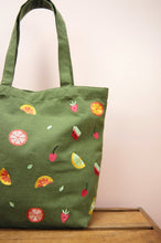 Fresh on Moss Heavy Canvas Shoulder Tote