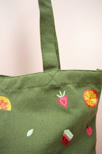 Fresh on Moss Heavy Canvas Shoulder Tote