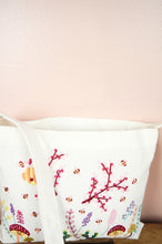 Garden on Natural Canvas Small Sling Bag