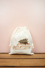 Jeepney with Tree on Light Canvas Medium Drawstring Pouch