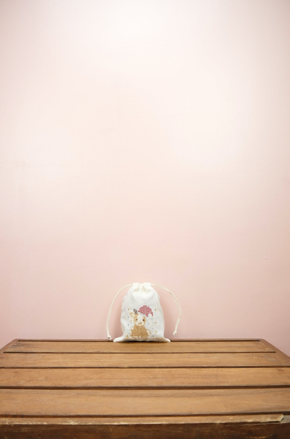 Santa Deer on Light Canvas Mini Drawstring Pouch