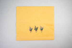 Bouquet on Butter Cotton Finger Towel